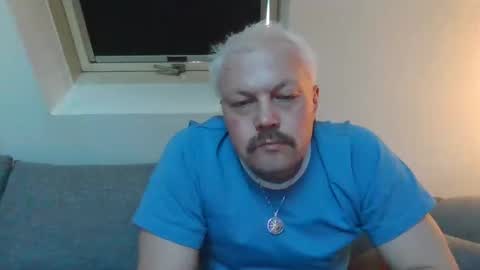 mars0481 online show from March 8, 3:54 pm