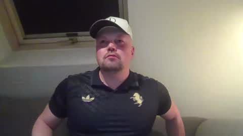 mars0481 online show from February 3, 12:52 am