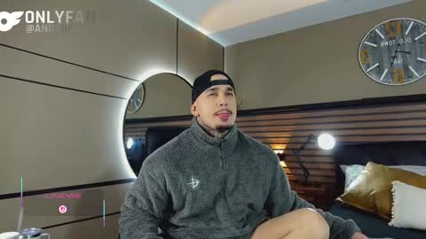 ONLYFANS Sotoandres   modelo independiente online show from February 3, 2:31 am