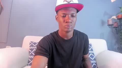 Snapshot of martin_killer chatting on February 25, 1:30 am Martin online show from February 25, 1:30 am