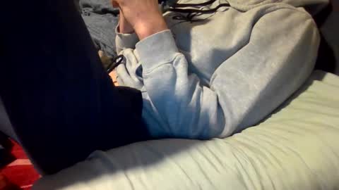 maskedyogaman online show from December 15, 4:09 am