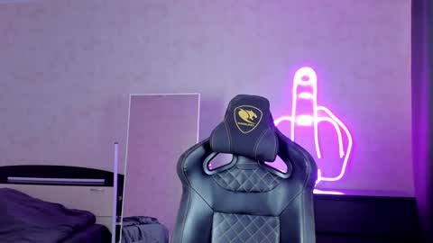 Mason online show from December 19, 6:01 pm