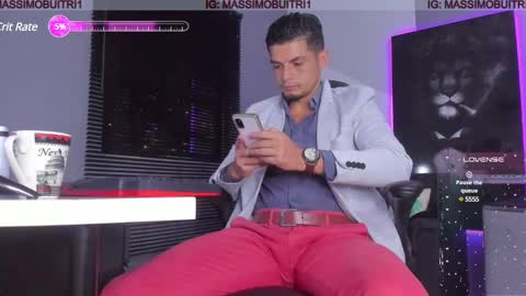 Snapshot of massimo_g chatting on December 15, 1:13 am I am Massimo online show from December 15, 1:13 am