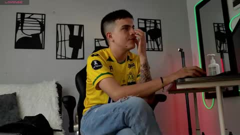  Massimo Greco online show from April 13, 9:04 pm