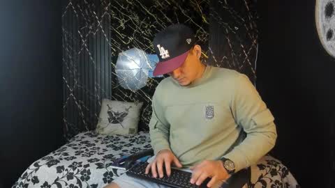 massimo_vidal online show from February 10, 2:22 pm