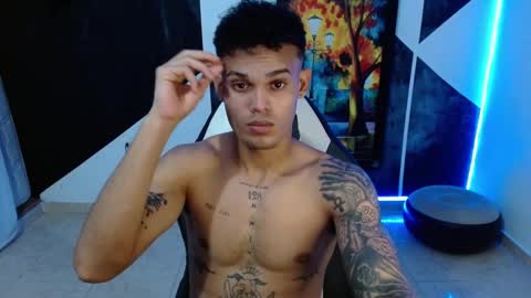 master_black777 online show from March 18, 2:58 am