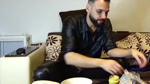 Snapshot of master_roberto333 chatting on February 5, 7:20 pm SIR online show from February 5, 7:20 pm