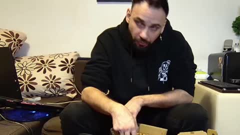 Snapshot of master_roberto333 chatting on February 11, 7:48 pm SIR online show from February 11, 7:48 pm
