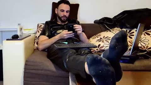Snapshot of master_roberto333 chatting on February 23, 7:47 pm SIR online show from February 23, 7:47 pm