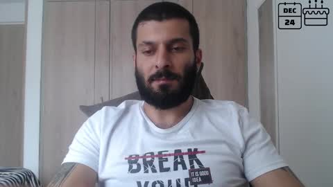   online show from December 17, 4:22 pm