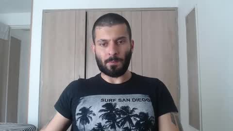   online show from December 4, 3:54 pm