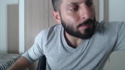   online show from December 5, 3:17 pm