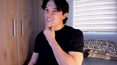 mastrangelo_x online show from March 28, 10:43 pm