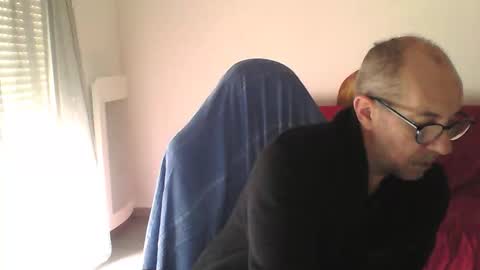 mat11efou online show from December 4, 10:55 am