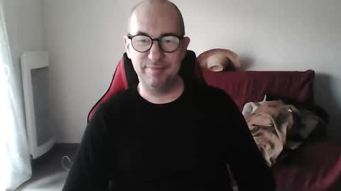 mat11efou online show from February 8, 11:05 am