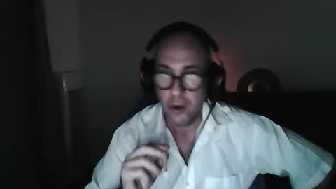 mat11efou online show from December 16, 11:01 pm