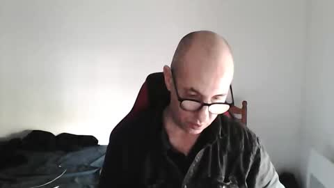 mat11efou online show from April 2, 10:12 am