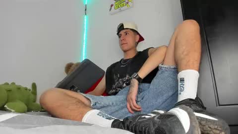 mateo_escobar online show from February 28, 8:02 am