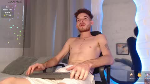 MATEO HUNTER online show from April 12, 9:49 pm