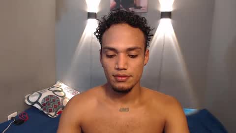 Mateo and Noah online show from May 21, 8:35 pm