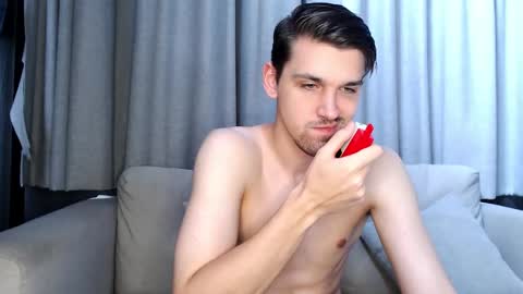 Snapshot of mateo_zeus chatting on December 5, 3:59 am mateo_zeus online show from December 5, 3:59 am