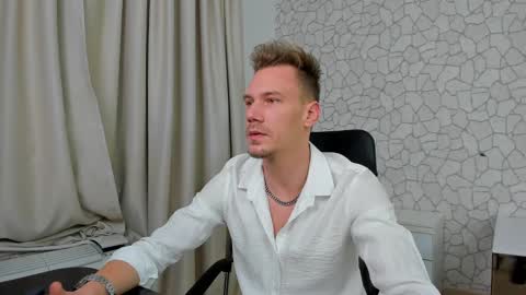 MateoBenjamin online show from January 3, 7:18 pm