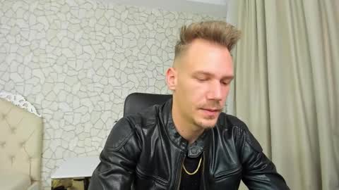 MateoBenjamin online show from December 21, 4:57 pm