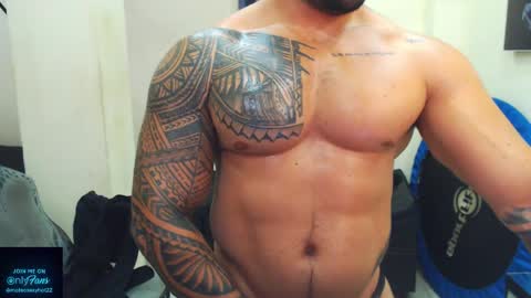 Mateo online show from April 15, 6:30 pm