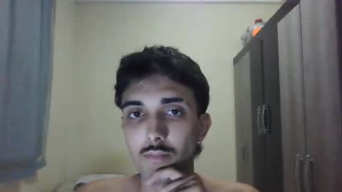 matheuscorumbar online show from April 16, 1:49 am