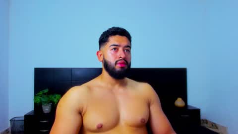 Mathew Flintt  online show from September 29, 4:33 am