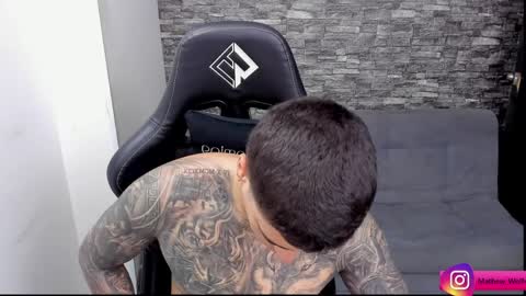 Mathew Independent model online show from March 28, 10:43 pm