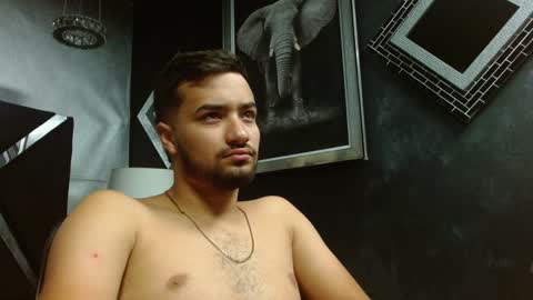 Snapshot of mathews_colton1 chatting on January 2, 11:31 am Mathews online show from January 2, 11:31 am