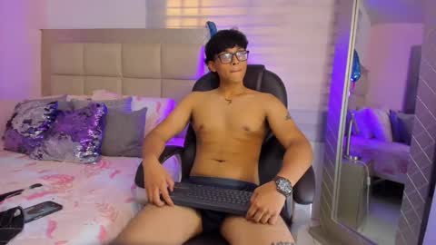 MATHIAS online show from April 10, 9:22 pm