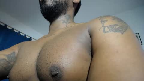 Latino hot online show from April 10, 10:06 pm