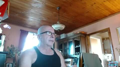 Maurice online show from March 11, 1:45 pm