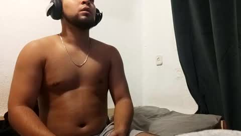 Snapshot of mauroo2025 chatting on February 1, 11:43 am mauroo2025 online show from February 1, 11:43 am