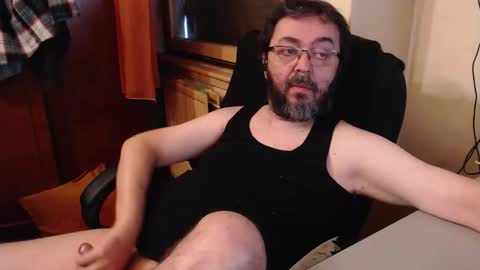 Max online show from October 25, 5:53 am