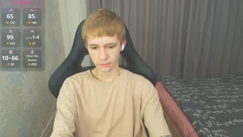 Snapshot of max_gen chatting on February 2, 11:00 pm Max Gen with tats 24years And Ethan without tats 20 years online show from February 2, 11:00 pm