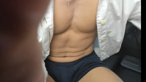 max_jowel online show from December 3, 2:39 am