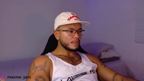 max_meyer online show from November 8, 5:32 am