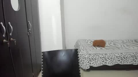 Max online show from June 18, 10:15 pm