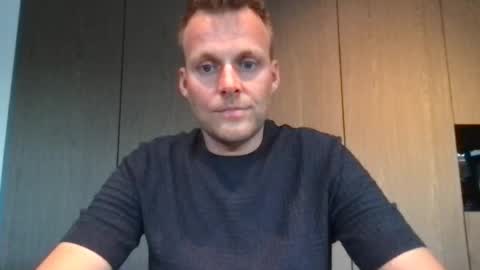 Max take off clothes online show from August 5, 6:57 pm