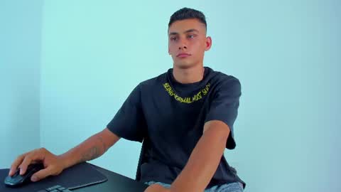 MAX     online show from July 15, 6:47 pm