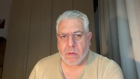 maxbillo online show from April 20, 10:34 pm