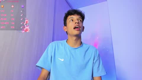 Max  online show from April 1, 3:08 am