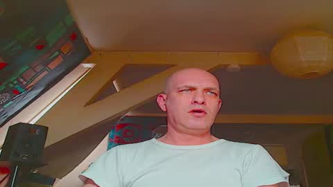 maxhardcore77 online show from April 12, 6:15 am