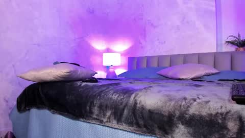 maxim online show from October 5, 7:23 am