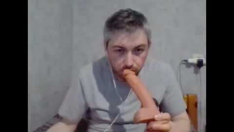Maxime online show from May 4, 11:39 pm