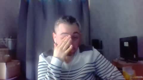 Maxime online show from May 6, 2:39 pm