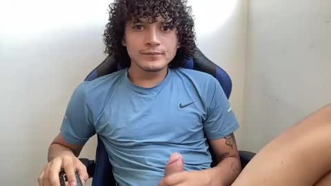 maximiliano_pulse online show from June 29, 8:20 pm
